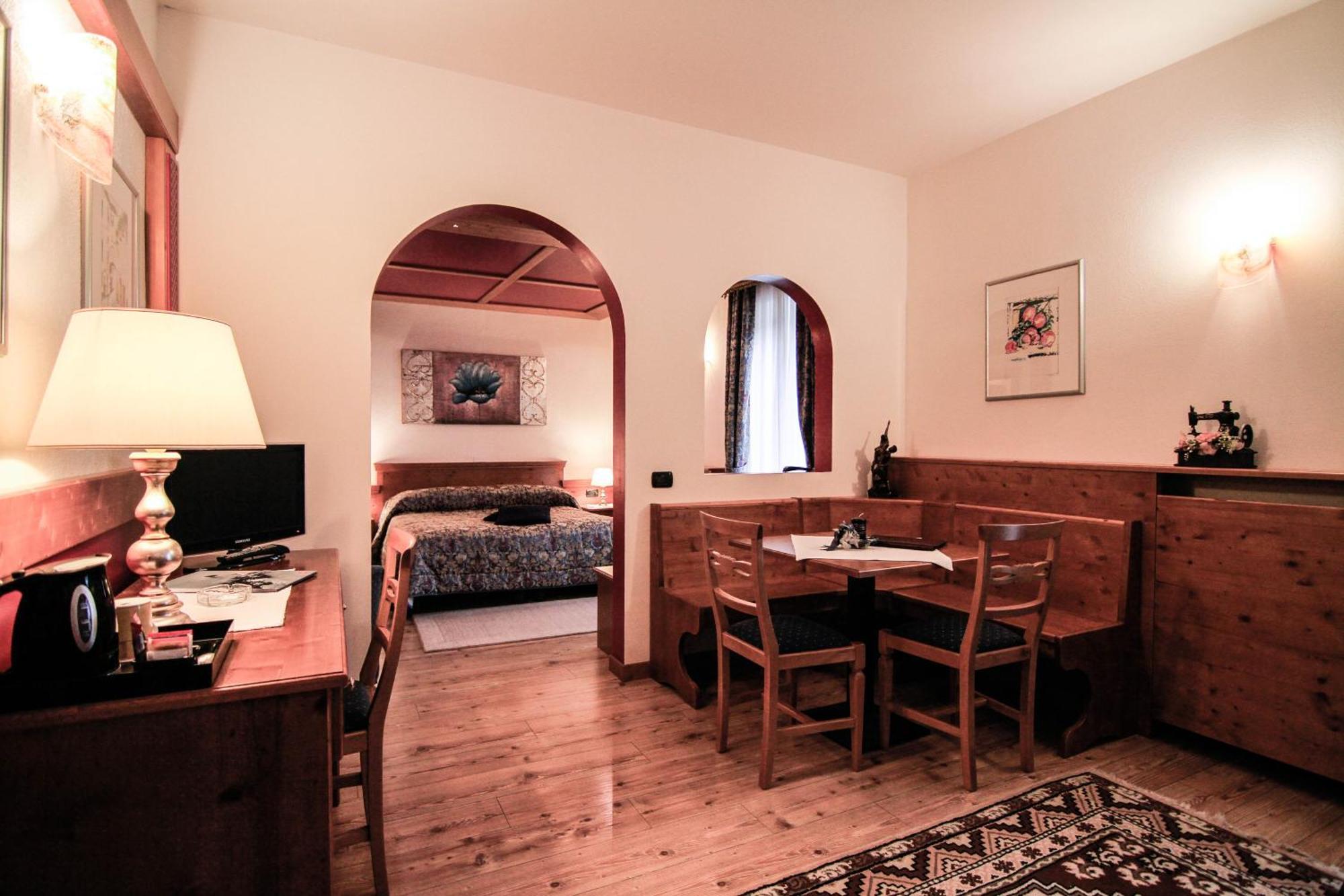 G. Hotel Des Alpes San Martino Di Castrozza Extérieur photo